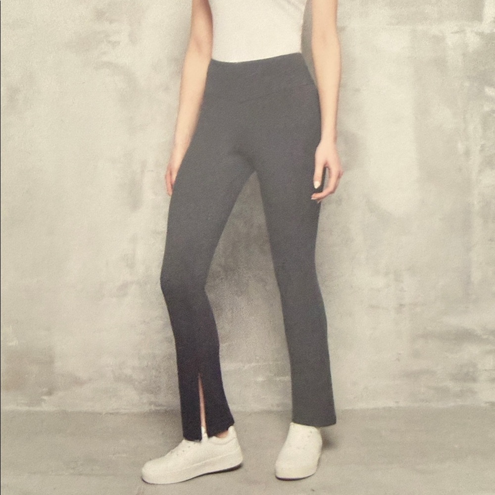 Serra Black Flare Pants